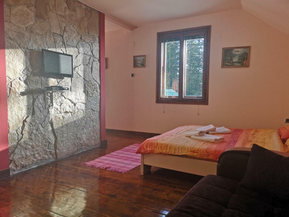 Razvrsje Co Hotel Zabljak  Exterior photo